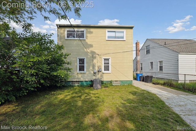 21426 Syracuse Ave, Warren, MI 48091 - view of back of house