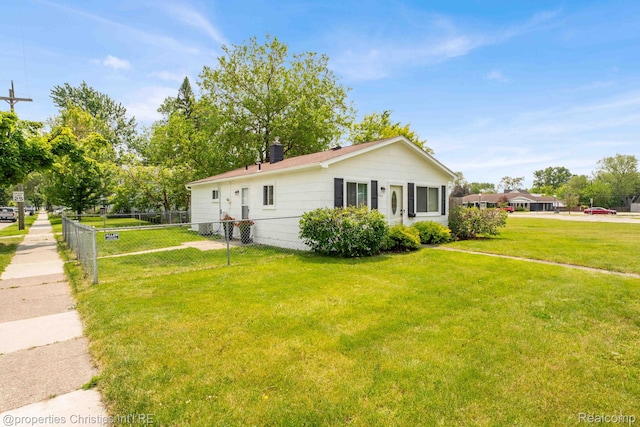 244 E Woodward Heights Blvd, Hazel Park, MI 48030 - view of side of property