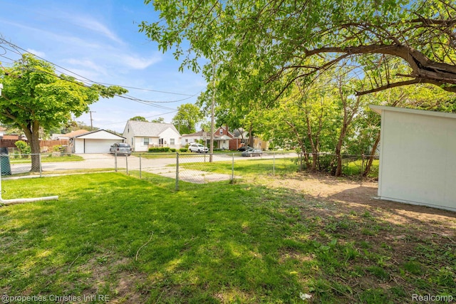 244 E Woodward Heights Blvd, Hazel Park, MI 48030 - view of yard with a garage