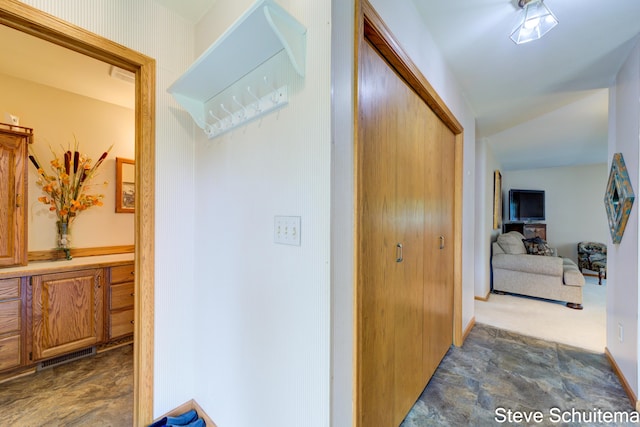 19151 Pine Grove Ct, Spring Lake, MI 49456 - view of hallway