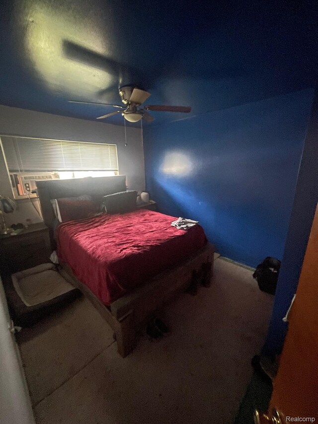 8415 Cappy Ln, Swartz Creek, MI 48473 - bedroom featuring a ceiling fan