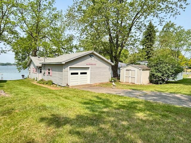 106 Lukesport Dr, Quincy, MI 49082 - photo 1