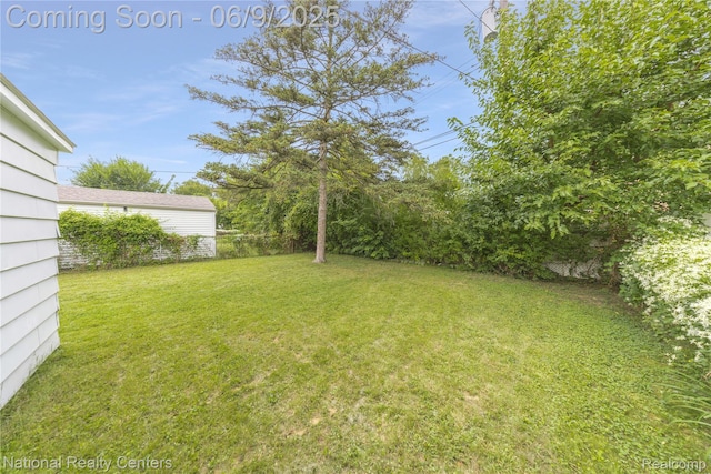 11322 Leverne, Redford, MI 48239 - view of grassy yard