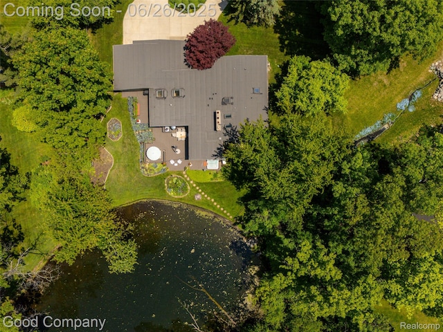 30239 Hickory Ln, Franklin, MI 48025 - aerial view of a large body of water