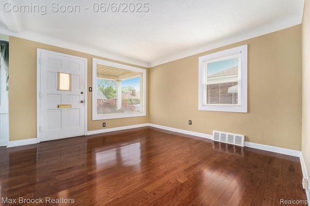 15255 Horger Ave, Allen Park, MI 48101 - entrance foyer with wood finished floors and baseboards