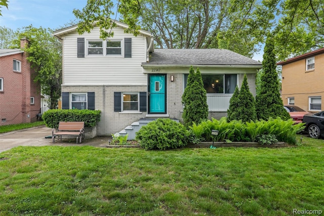 22147 Melrose Ct, Eastpointe, MI 48021 - photo 1