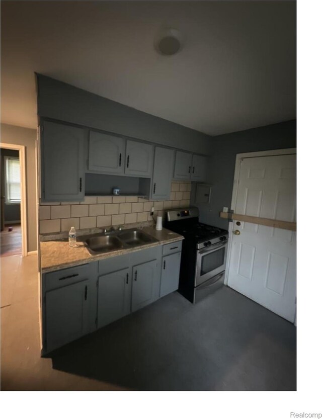 14336 Rockdale St, Detroit, MI 48223 - photo 5