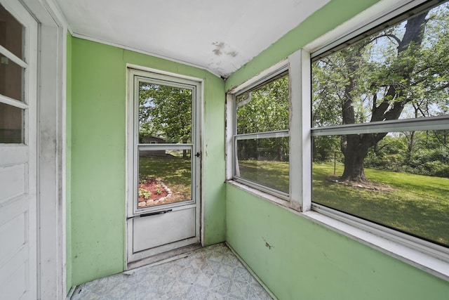 311 Rosehill Rd, Jackson, MI 49202 - view of unfurnished sunroom