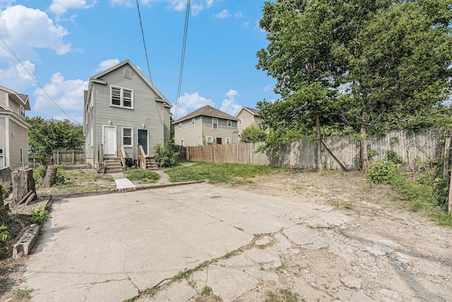 510 Woodlawn St SE, Grand Rapids, MI 49507 - view of rear view of house