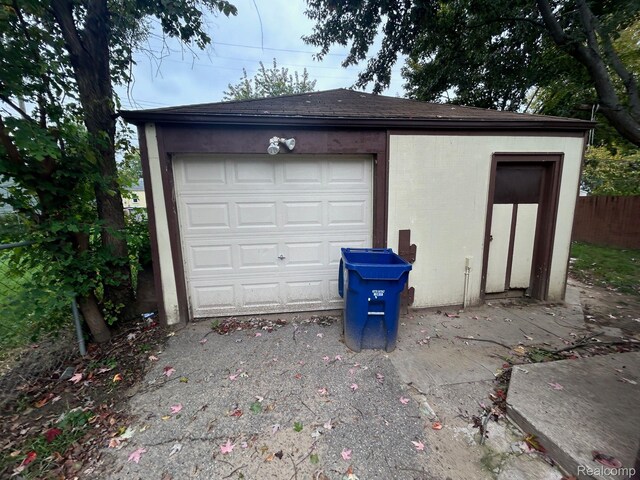 18821 Dalby, Redford, MI 48240 - view of garage