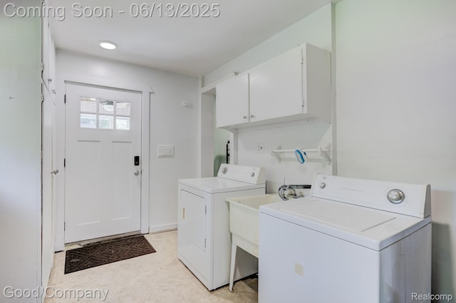 585 Roth Blvd, Clawson, MI 48017 - washroom featuring independent washer and dryer and cabinet space