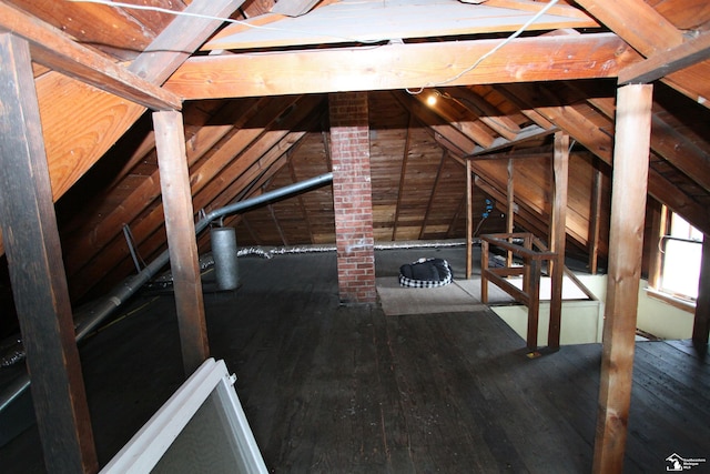 624 Waterloo Ave, Monroe, MI 48161 - unfinished attic with an upstairs landing