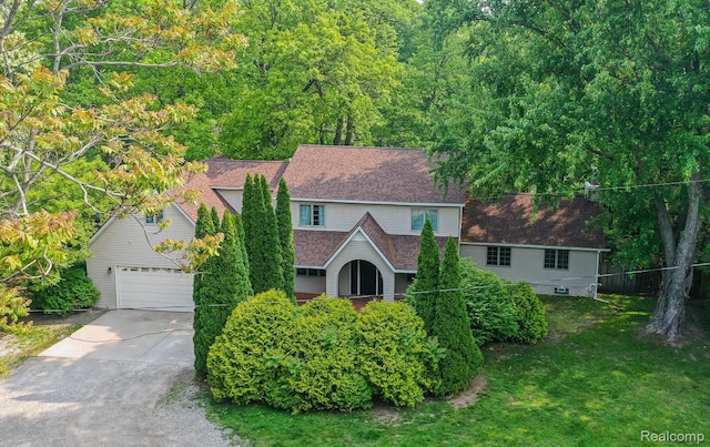 2475 S Ortonville Rd S, Ortonville, MI 48462 - traditional home featuring driveway and a shingled roof
