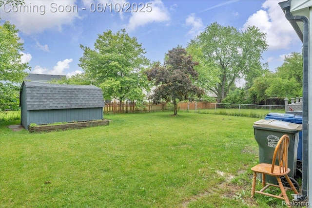 2148 E Roundtable Dr, Canton, MI 48188 - view of yard