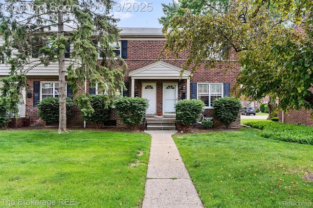 3344 Coolidge Hwy, Royal Oak, MI 48073 - view of property featuring a front lawn and brick siding