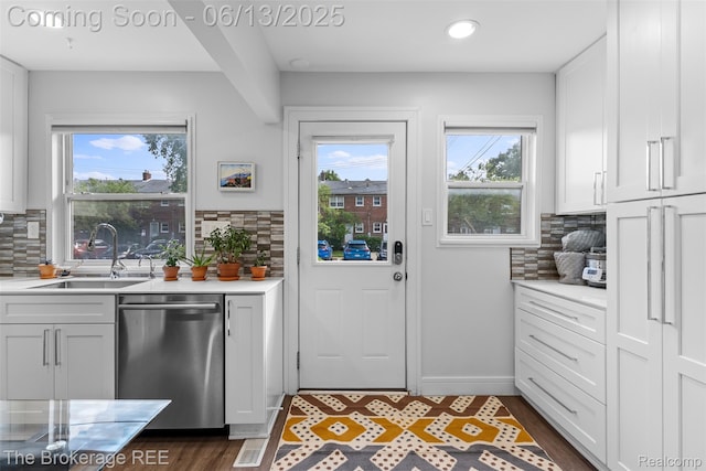 3344 Coolidge Hwy, Royal Oak, MI 48073 - kitchen featuring dishwasher, light countertops, backsplash, and recessed lighting