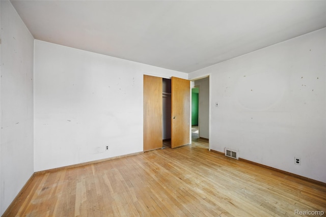 13332 Masonic Blvd, Warren, MI 48088 - spare room featuring light wood-style floors and baseboards