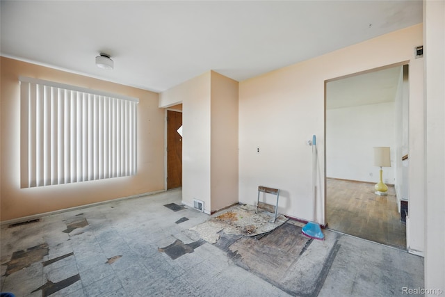 13332 Masonic Blvd, Warren, MI 48088 - view of unfurnished room
