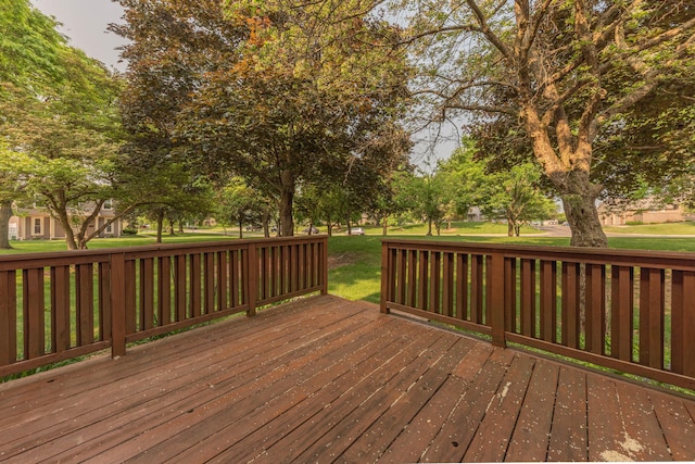 2705 Winthrop Ct, Ann Arbor, MI 48104 - deck featuring a yard