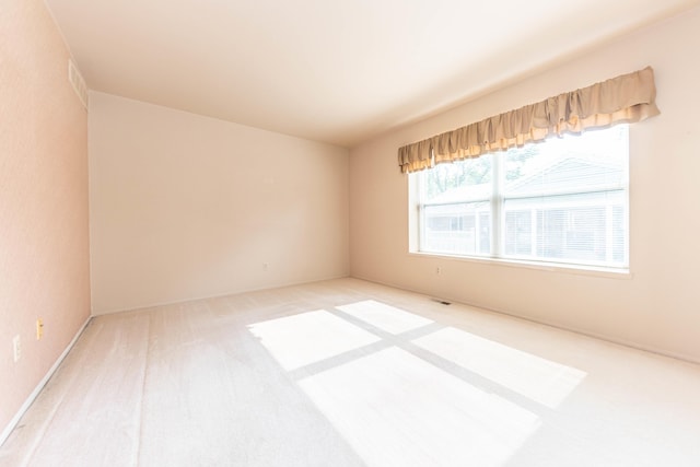 2705 Winthrop Ct, Ann Arbor, MI 48104 - unfurnished room with carpet