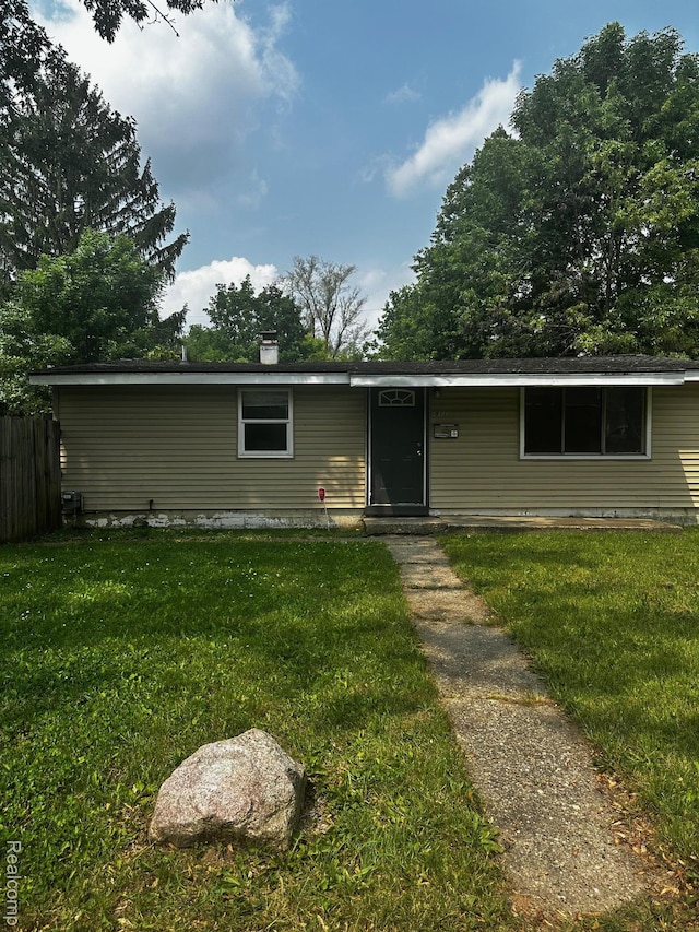 811 Robinwood St, Pontiac, MI 48340 - view of front facade