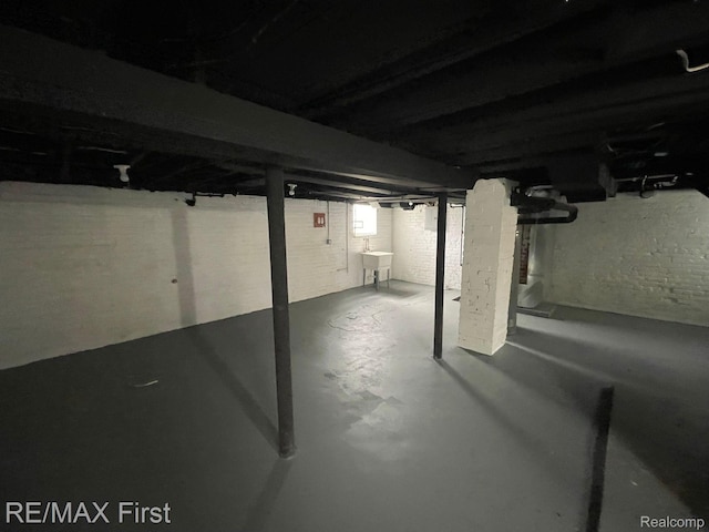 491 Marlborough St, Detroit, MI 48215 - below grade area with a sink