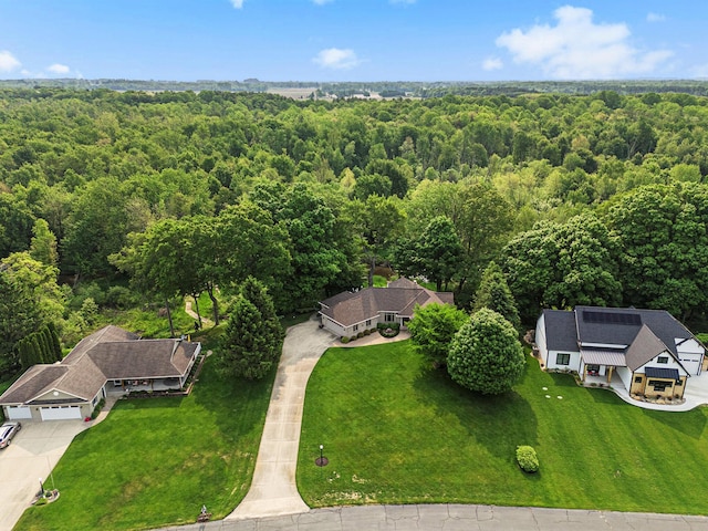 565 Hawksnest Dr, South Haven, MI 49090 - aerial view of property and surrounding area with a heavily wooded area