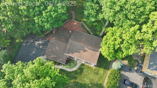 6624 Wellesley Ter, Clarkston, MI 48346 - aerial view of property and surrounding area featuring property parcel outlined