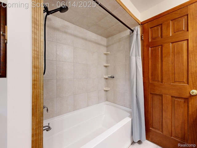6624 Wellesley Ter, Clarkston, MI 48346 - bathroom featuring shower / tub combo