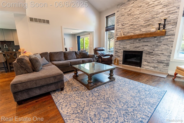 3928 Nearing Rd, Rochester Hills, MI 48309 - photo 2