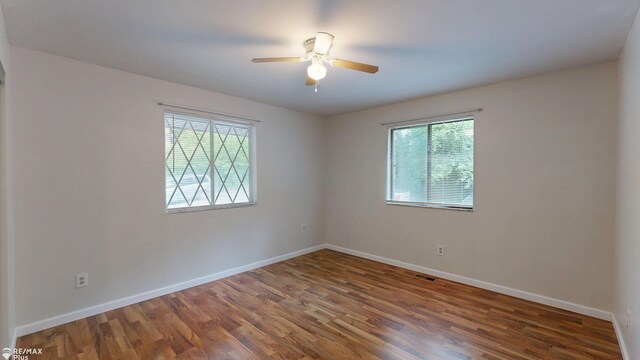 2047 Hickory Dr, Lapeer, MI 48446 - photo 25