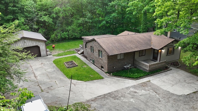 2047 Hickory Dr, Lapeer, MI 48446 - photo 1