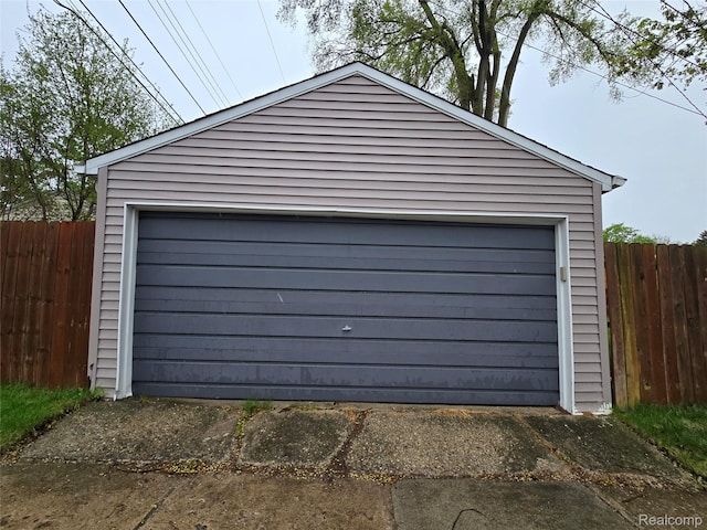 203 S Wilson Ave, Royal Oak, MI 48067 - view of detached garage