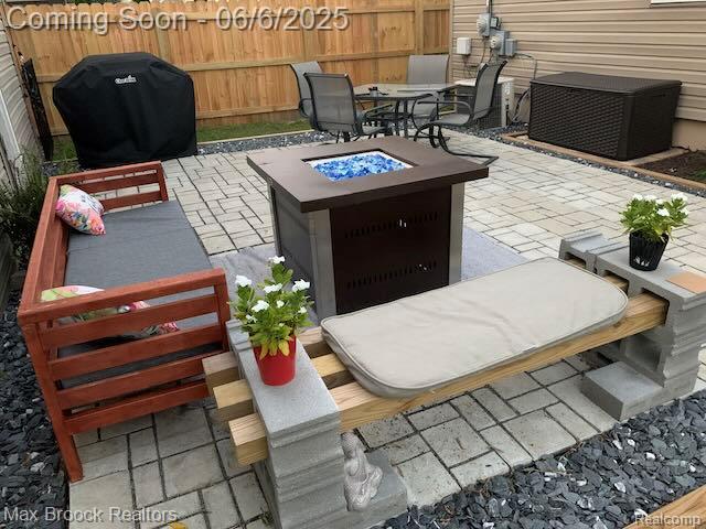 401 N Minerva Ave, Royal Oak, MI 48067 - view of patio / terrace with a fire pit and grilling area