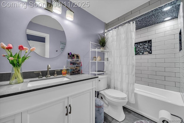 1001 W Jefferson Ave Unit 2I, Detroit, MI 48226 - bathroom featuring toilet, vanity, and shower / bath combo