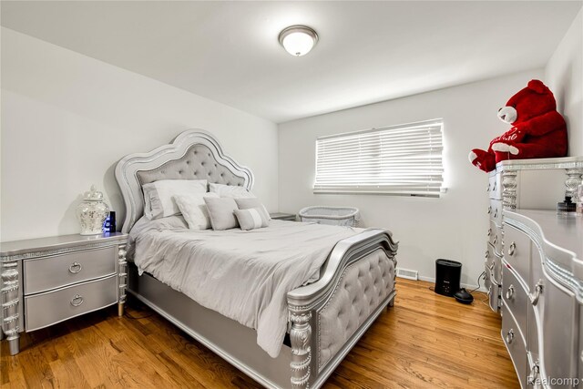 37288 Vernon Dr, Sterling Heights, MI 48310 - bedroom featuring wood finished floors
