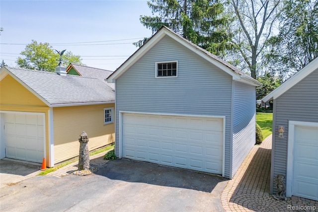 29899 E River Rd, Grosse Ile, MI 48138 - view of detached garage