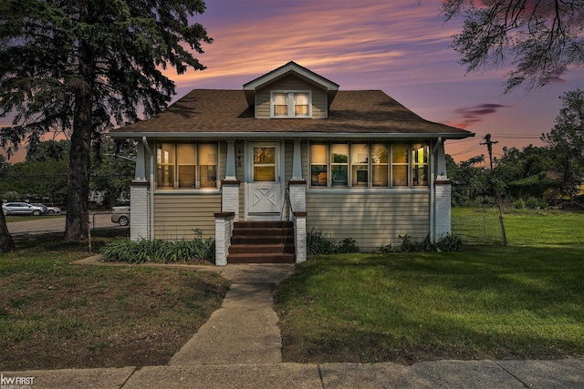 148 N Wayne Rd, Westland, MI 48185 - bungalow-style home featuring roof with shingles