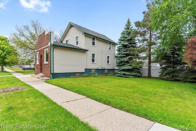 862 Goddard St, Wyandotte, MI 48192 - photo 2