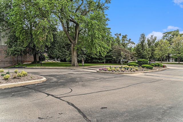 42160 Woodward Ave Unit 79, Bloomfield Hills, MI 48304 - photo 35