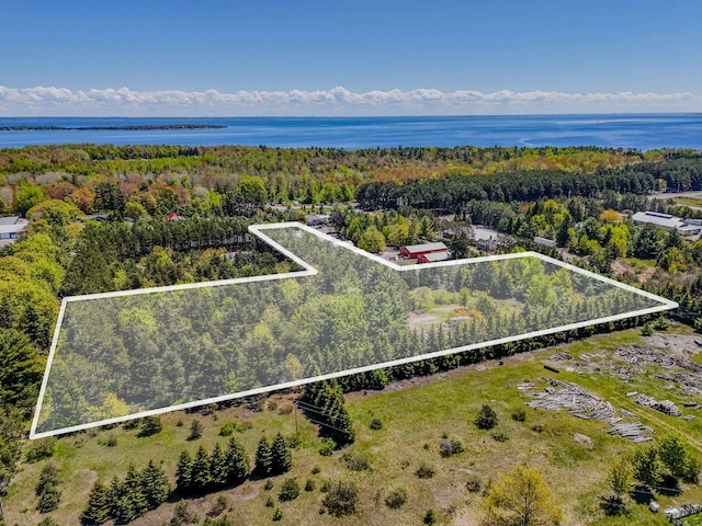 1001 N Mill St, Northport, MI 49670
