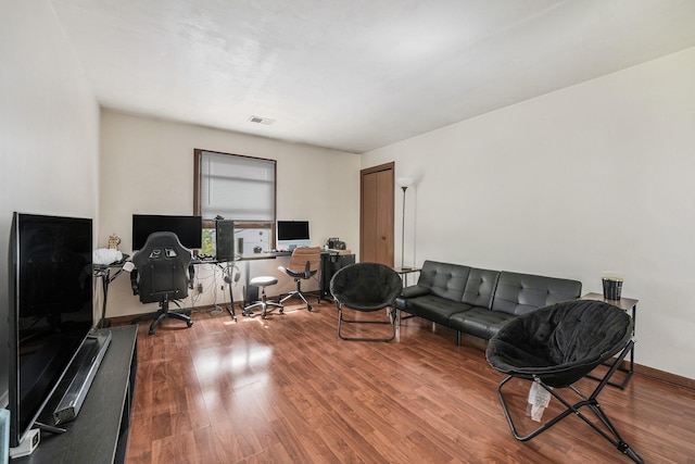41 E 48th St, Holland, MI 49423 - office space with wood finished floors and baseboards