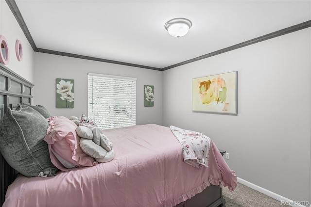 1015 Timber Ridge Ct, Grand Blanc, MI 48439 - bedroom featuring ornamental molding, carpet flooring, and baseboards