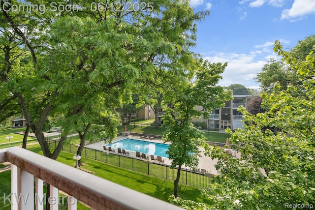 4909 Crooks Rd Unit E8, Royal Oak, MI 48073 - view of swimming pool