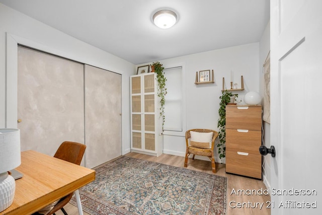 620 Emerald Ave NE, Grand Rapids, MI 49503 - office area with wood finished floors and baseboards