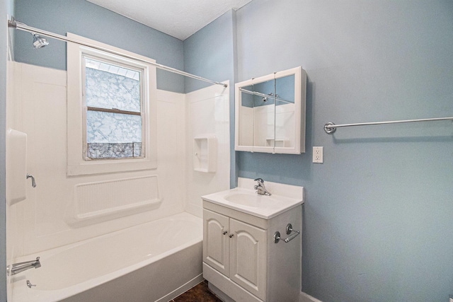 904 Riverview Ave, Lansing, MI 48915 - full bath with shower / bath combination and vanity