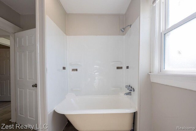 2977 Canton St, Detroit, MI 48207 - bathroom with shower / bath combination