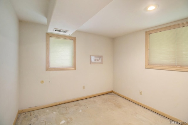 7038 Driftwood Dr, Fenton, MI 48430 - unfurnished room featuring baseboards and recessed lighting