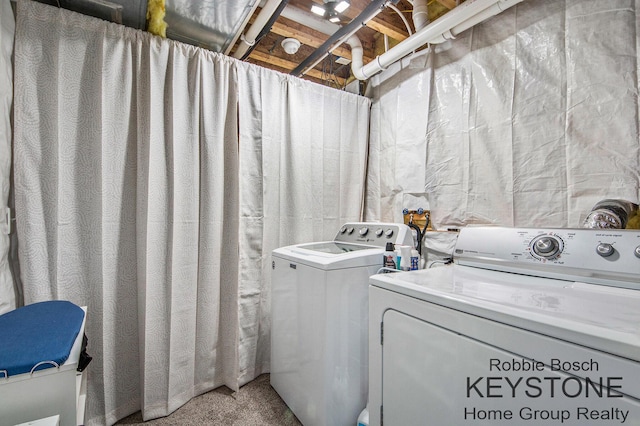 881 Cobblestone Way Dr SE, Byron Center, MI 49315 - laundry area with independent washer and dryer