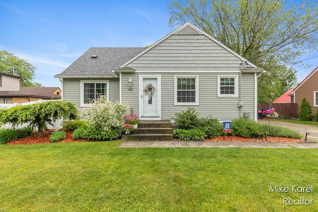 3674 Barker St, Hudsonville, MI 49426 - bungalow featuring roof with shingles